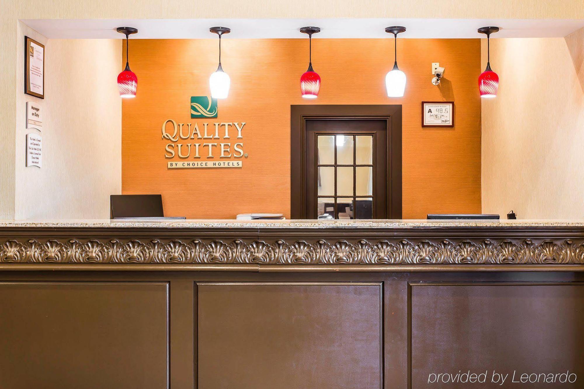 Quality Suites Centro de Convenciones Hickory Exterior foto