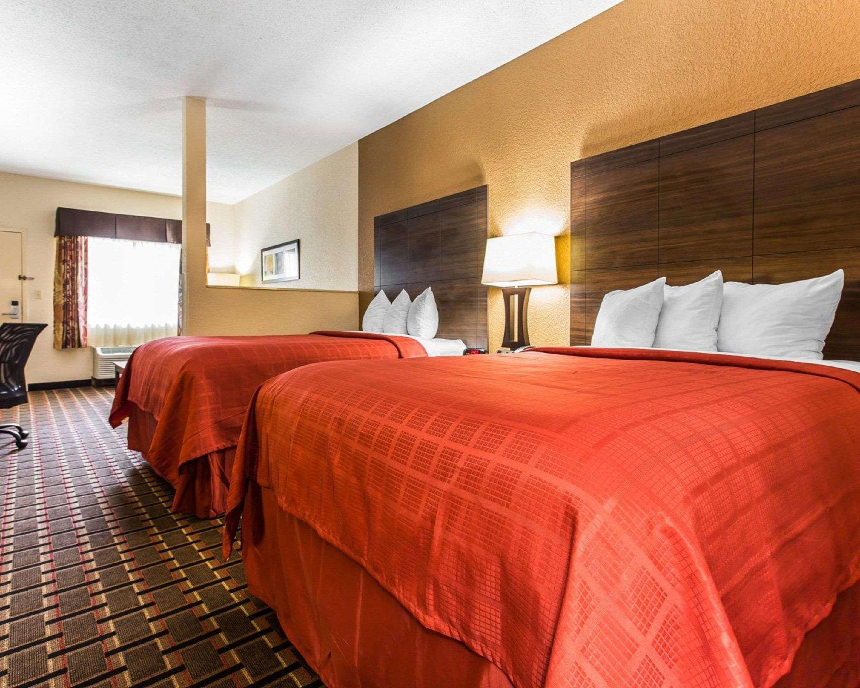Quality Suites Centro de Convenciones Hickory Exterior foto