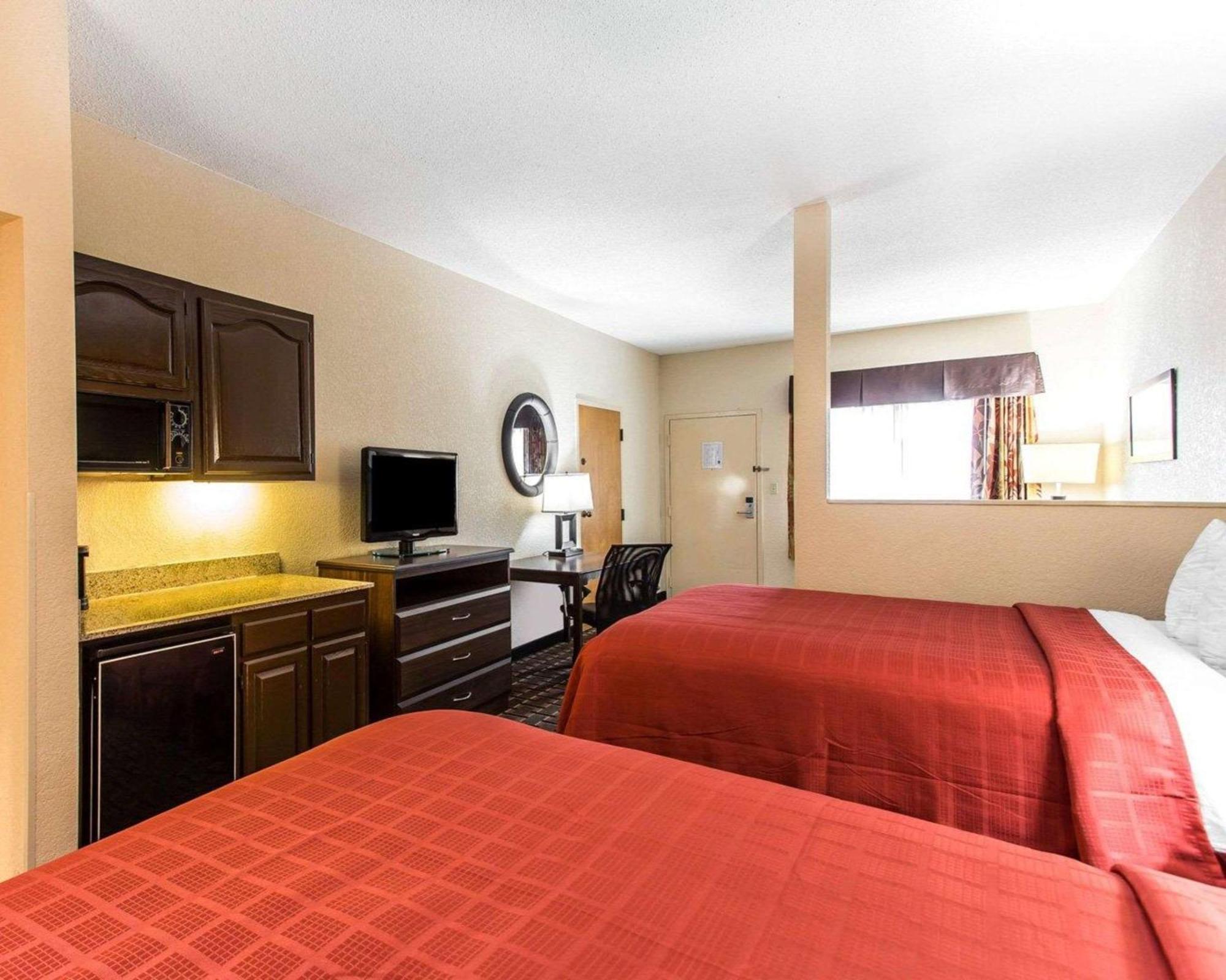 Quality Suites Centro de Convenciones Hickory Exterior foto