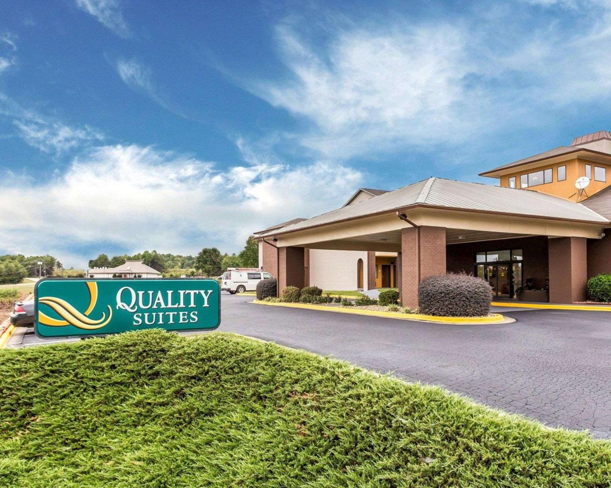 Quality Suites Centro de Convenciones Hickory Exterior foto