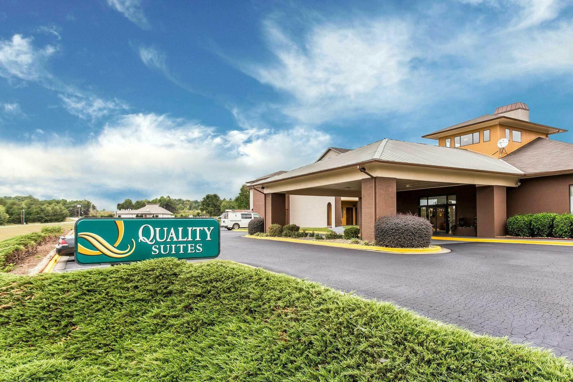 Quality Suites Centro de Convenciones Hickory Exterior foto