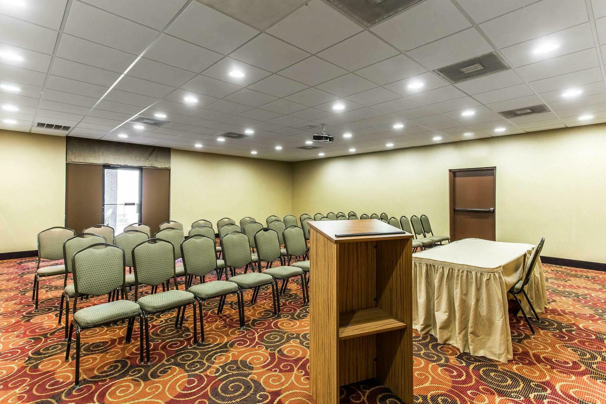 Quality Suites Centro de Convenciones Hickory Exterior foto